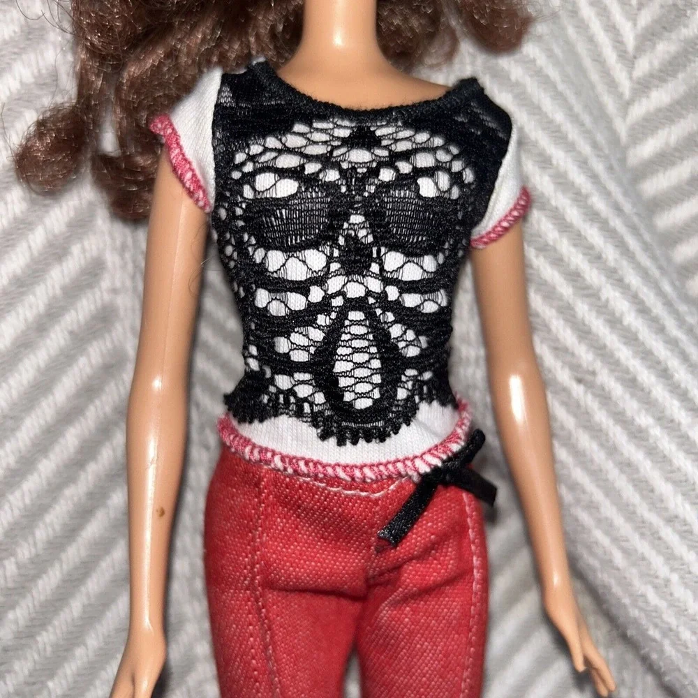 2006 Barbie NASCAR Dale Earnhardt Jr. City Style Skull‎ Outfit W/ Random Body E2